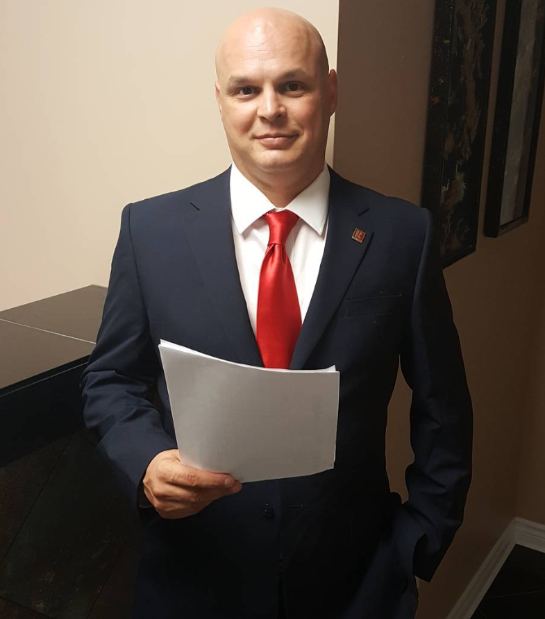 Mario Longo, Salesperson